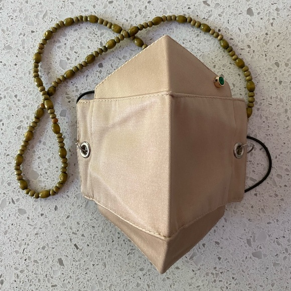 100% Hand Made Face Mask - Picture 1 of 7